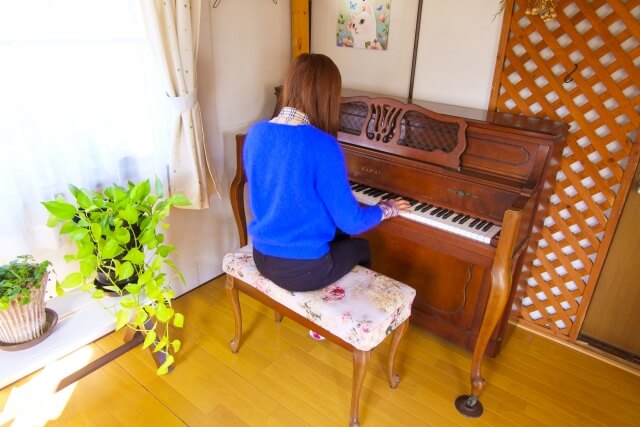 アップライトピアノのサイズを紹介！小さいピアノはマンション用に丁度いい？