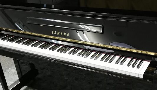 アップライトピアノのヤマハとカワイの中古を比較！UXやU3や木目のピアノがおすすめ？